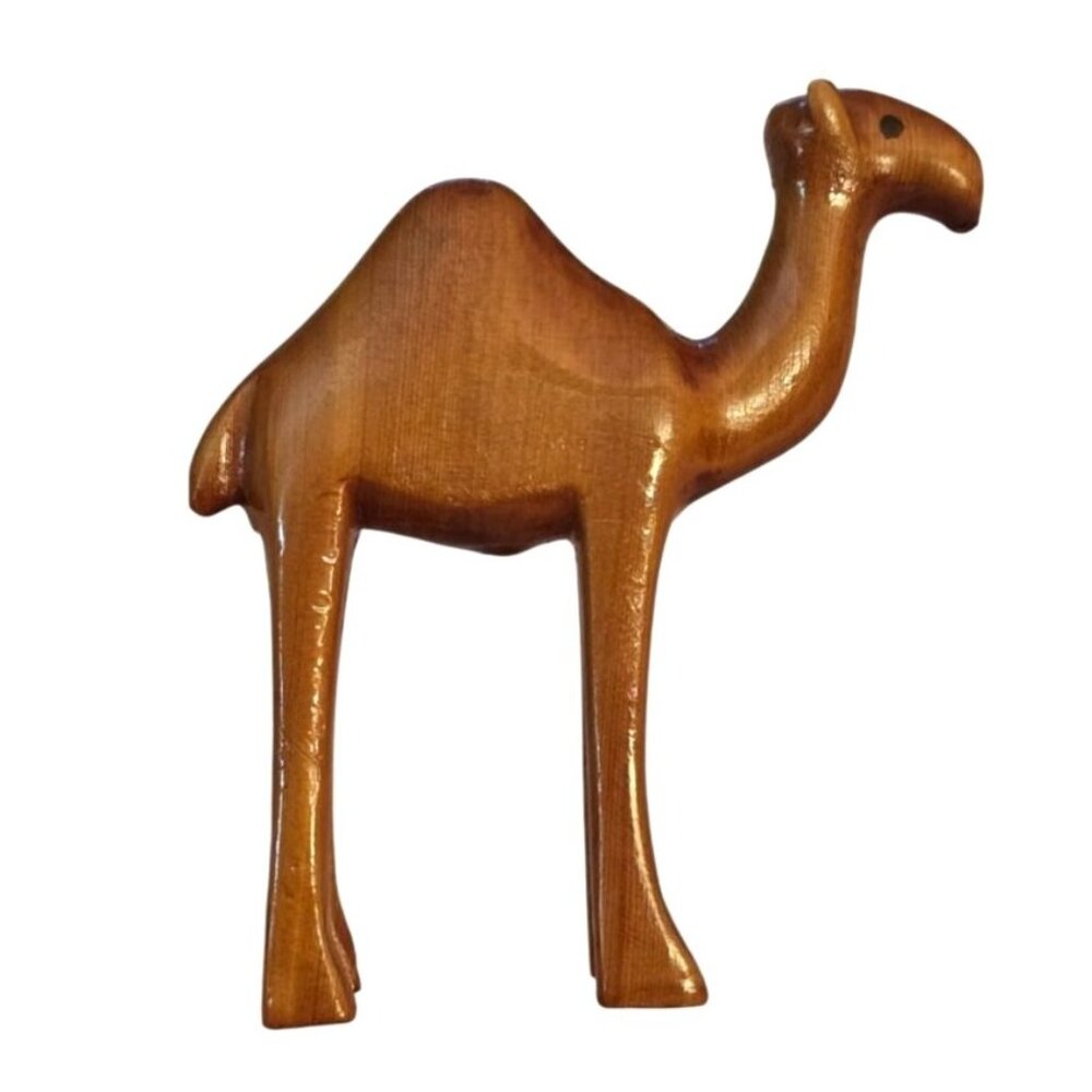 Wood Camel Figurine Hand carved 5 in. Tall x 4in wide